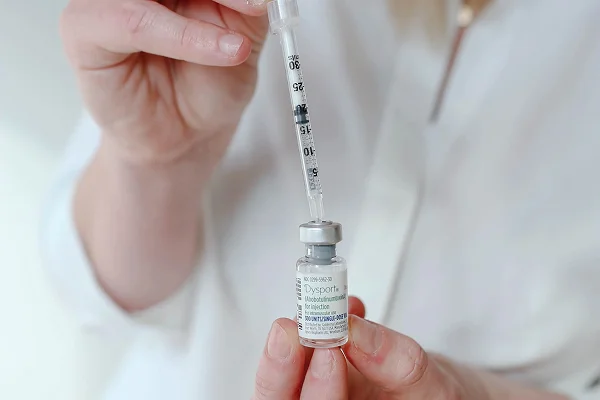 glp1 with b12 injection New Patient Special , Kick-start your weight loss journey medication , Only $199 for your first month thats 4 weekly shots, FREE for energy & metabolism boost, New An appointment will be scheduled for you promptly Semaglutide with B12 Injections for